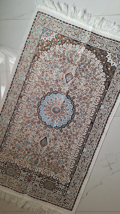 Almas Prayer Mat - Padded